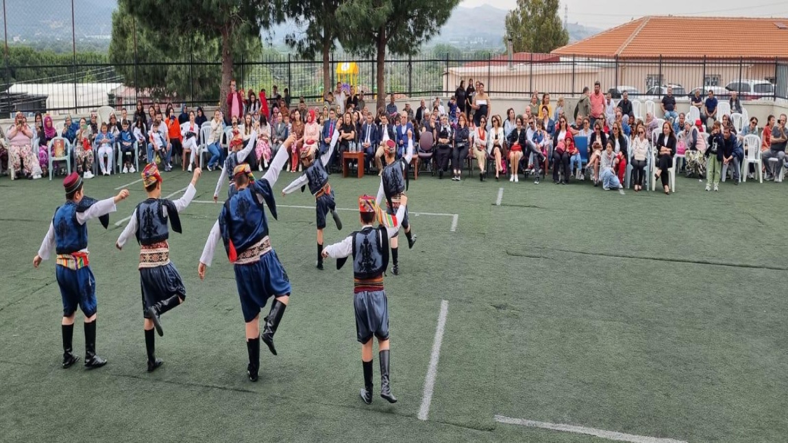 Okulumuzda 19 Mayıs Atatürk'ü Anma, Gençlik ve Spor Bayramı Kapsamında Etkinlik Düzenlendi 